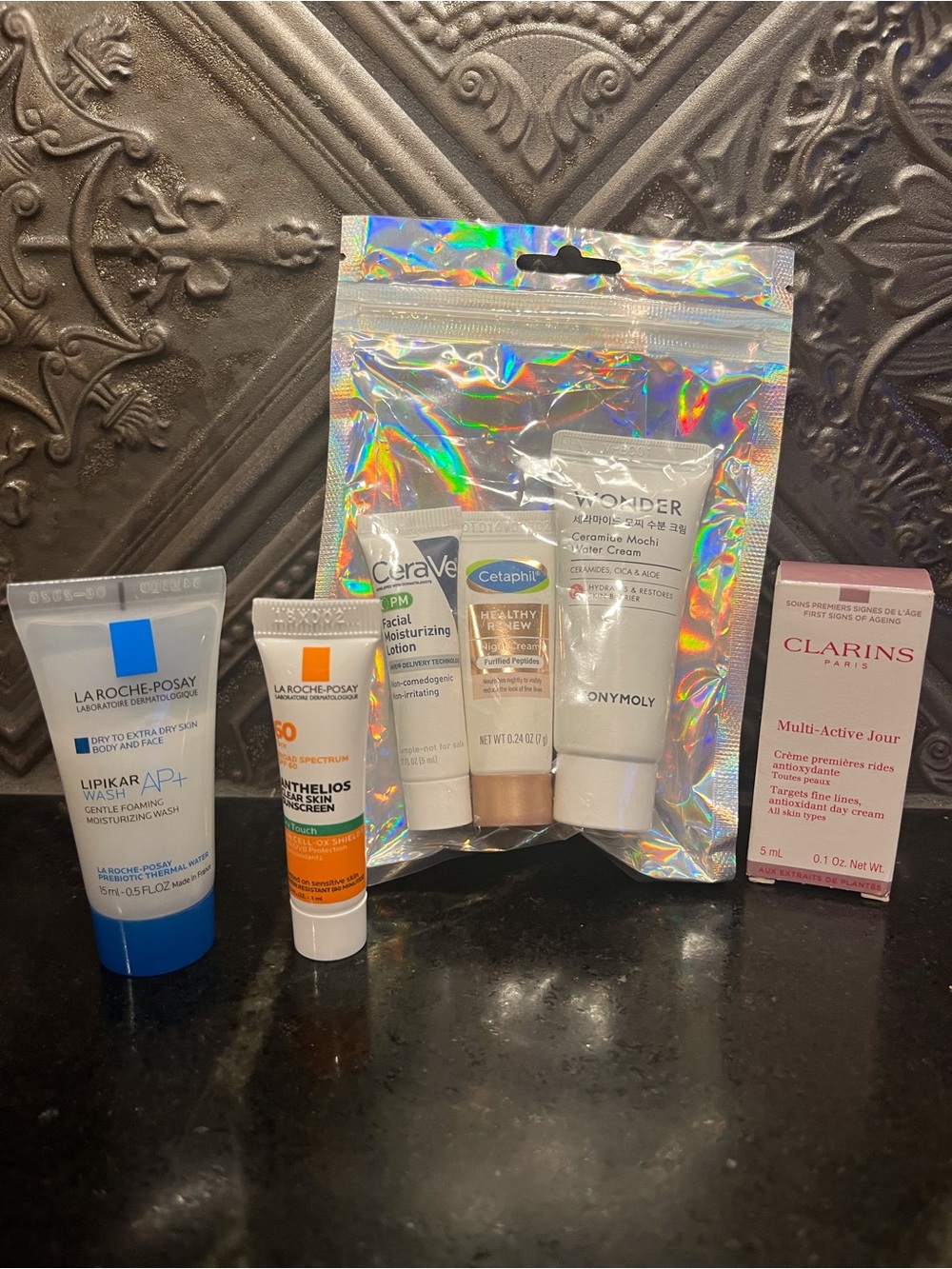 Skincare Essentials Travel Set - Mixed Brands, mini bundle